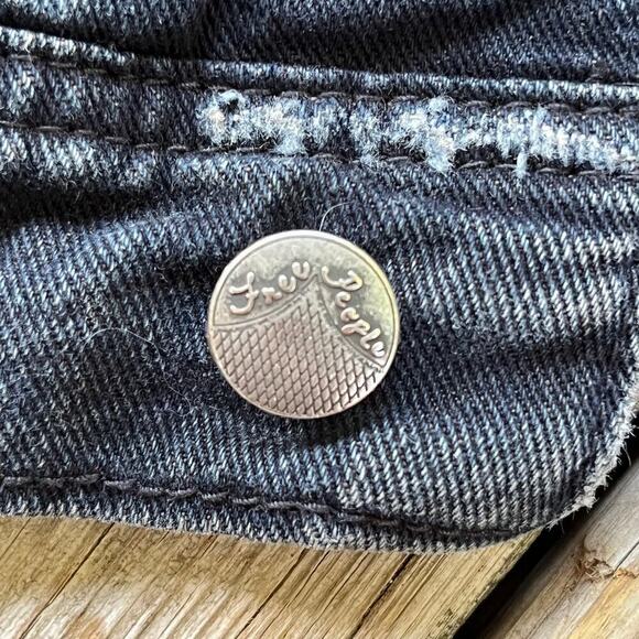 Free People Black Denim Trucker Jacket Hooded Distressed Knit Sleeves Size S - Picture 6 of 12